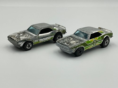 Vintage pair hot wheels - of,